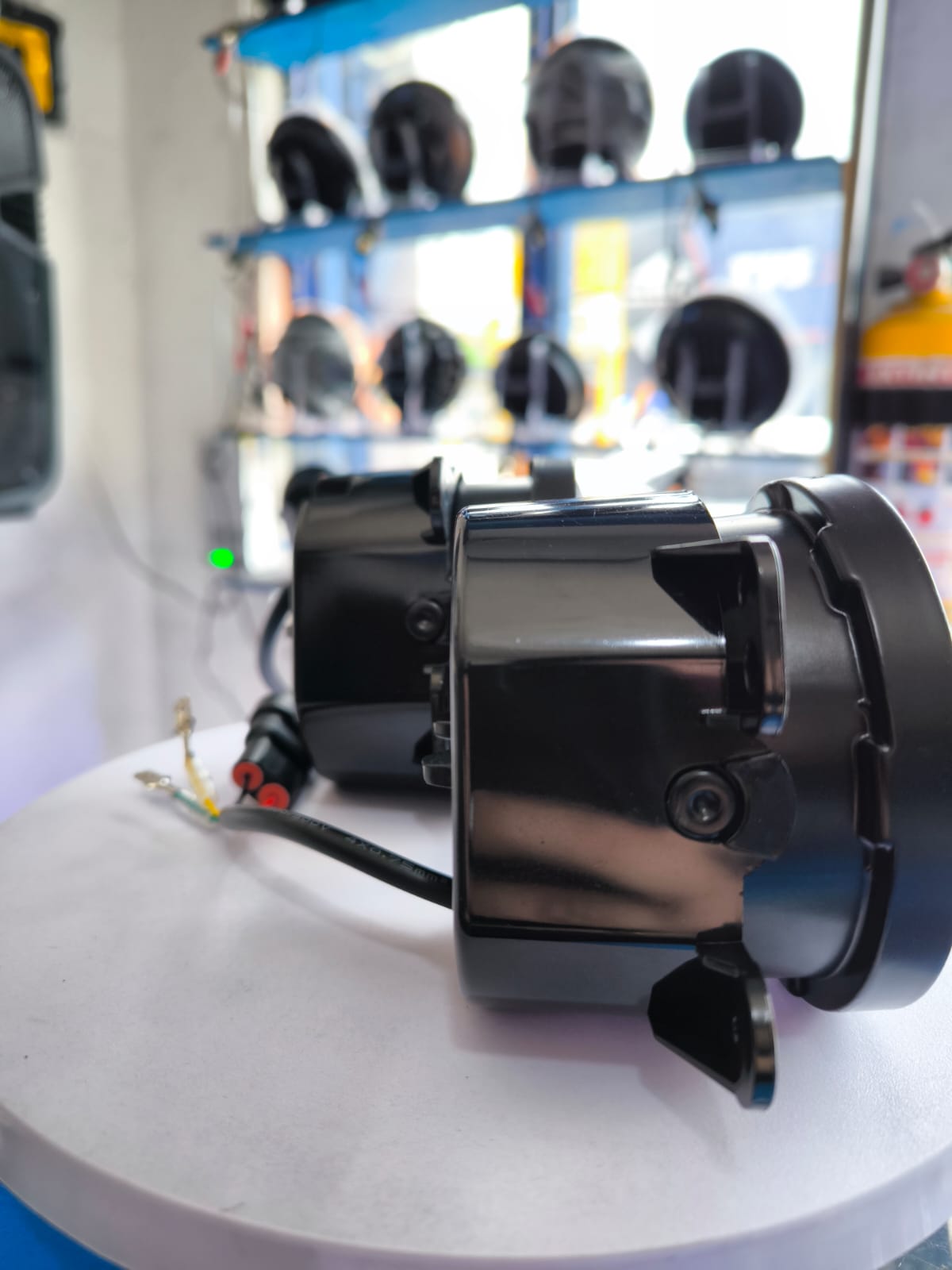 Miniatura 6 de PAR EXPLORADORAS LED  (TB070WY)